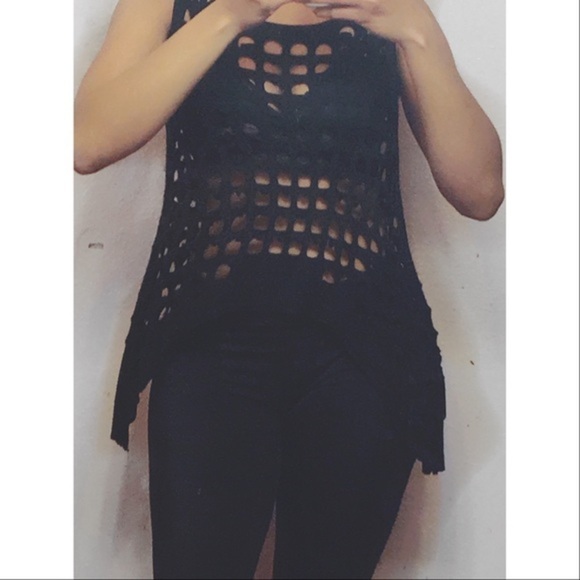 Distressed asymmetrical sided tank top - Picture 5 of 5